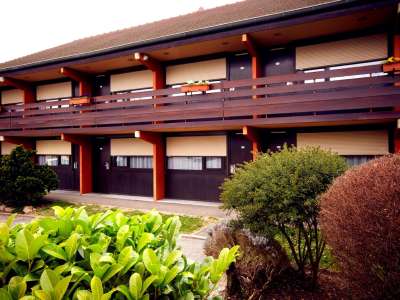 © HOTEL CAMPANILE BESANCON OUEST – CHATEAUFARINE