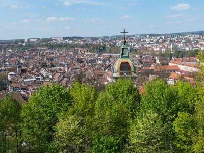 © PETIT TRAIN TOURISTIQUE DE BESANCON
