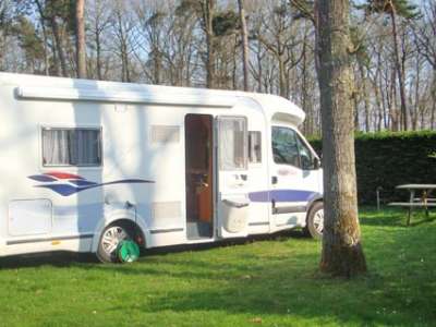 © CHALEZEULE AIRE DE CAMPING-CAR
