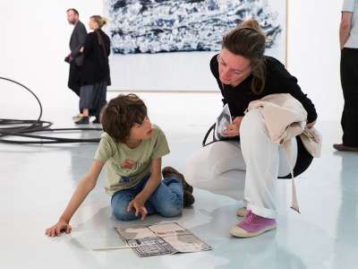 © FONDS RÉGIONAL D'ART CONTEMPORAIN