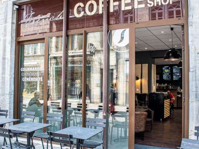 © French Coffee Shop