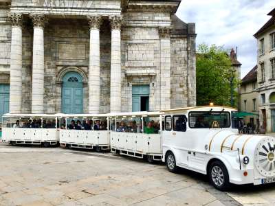 © PETIT TRAIN TOURISTIQUE DE BESANCON